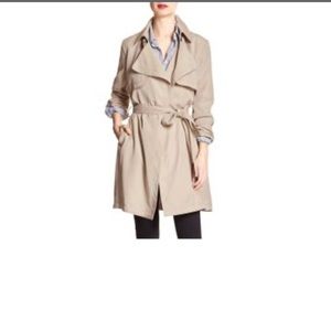 Banana Republic Light weight soft trench coat